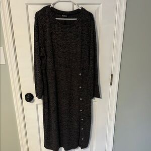 BloomChic gray/Black (size 18-20) Long Sleeve Crew Neck Sweater Dress